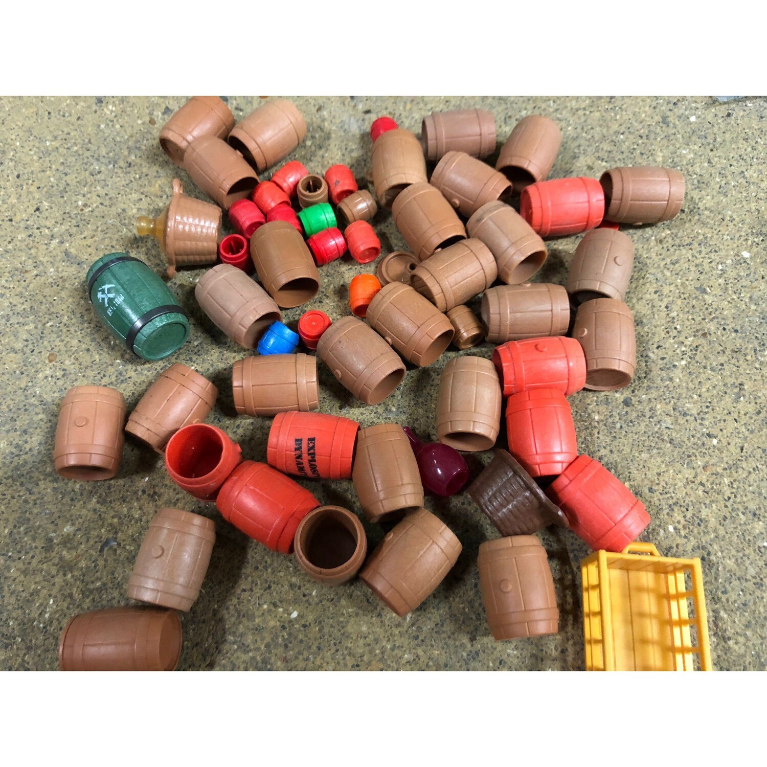 Playmobil lot de tonneaux
