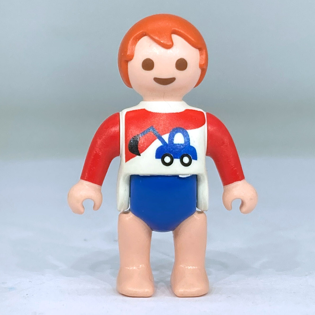 playmobil bébé tractopelle en culotte