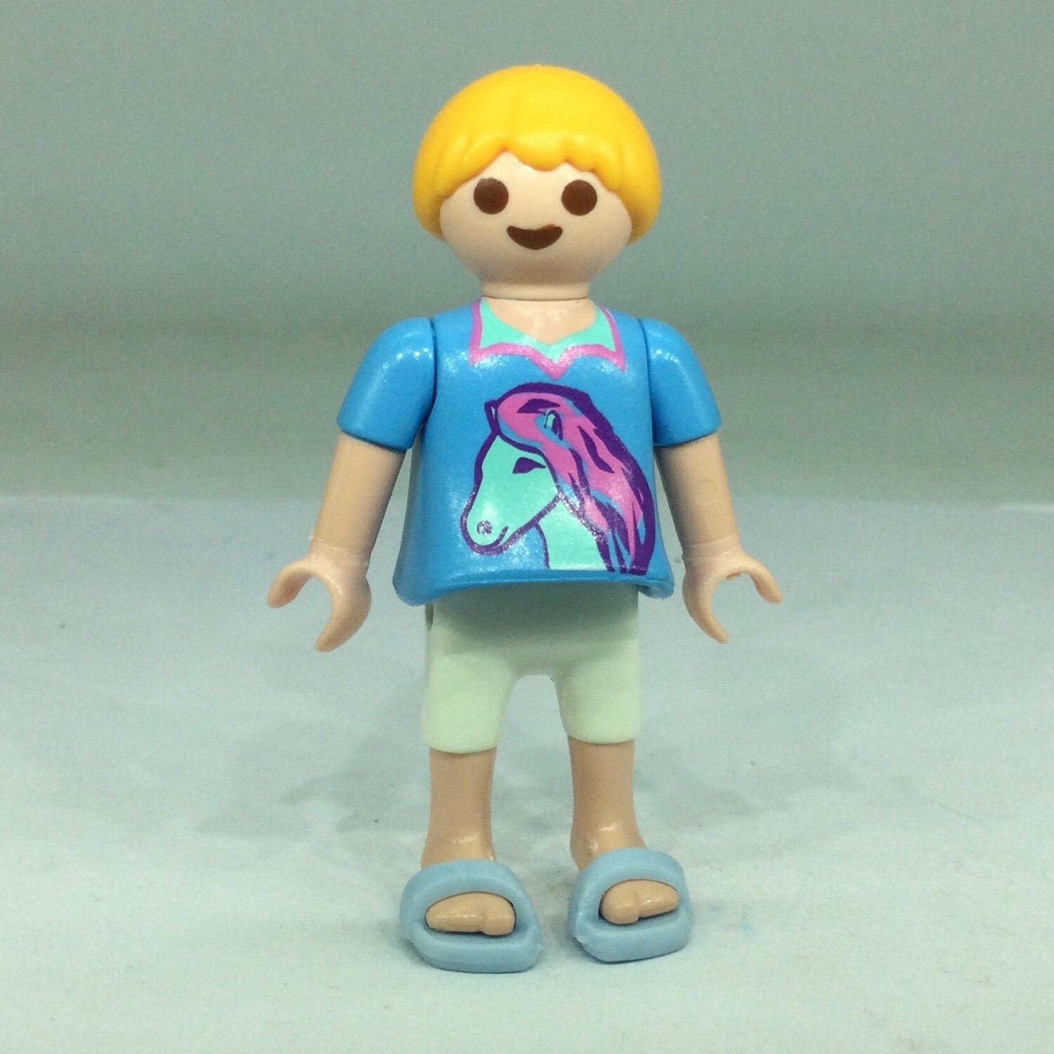 playmobil fillette au cheval bleu