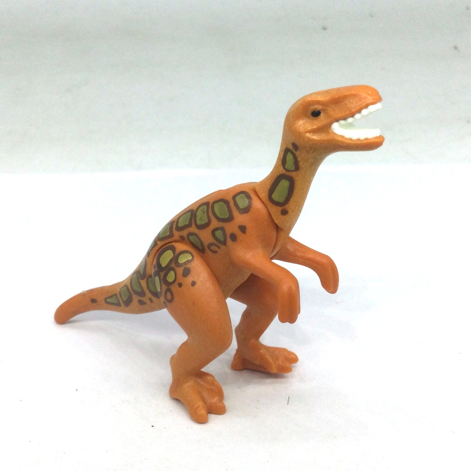playmobil petit dino agressif