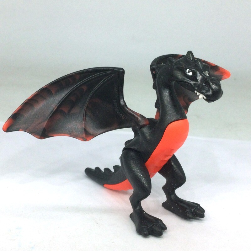 playmobil petit dragon noir