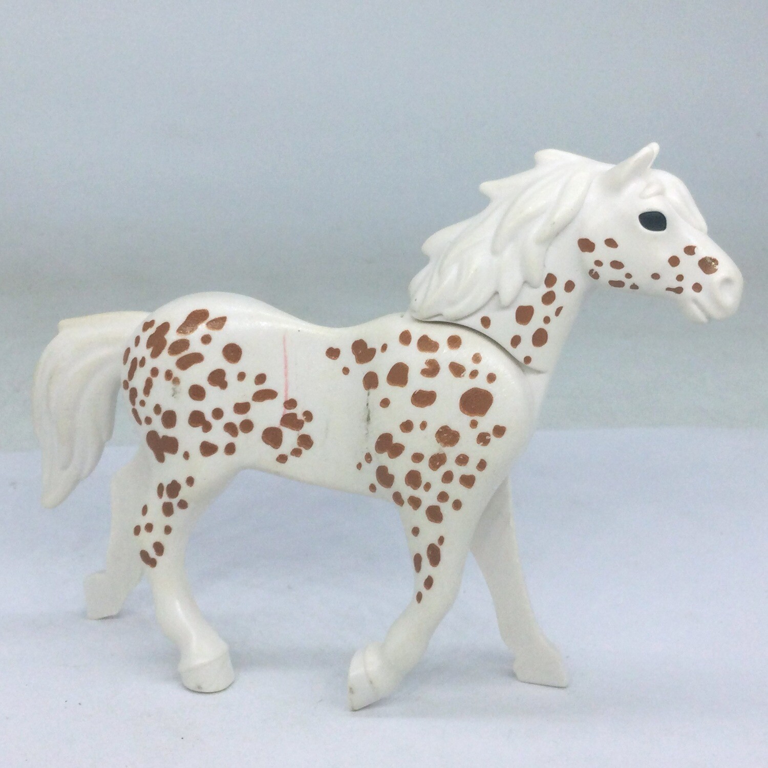 playmobil cheval galop blanc moucheté
