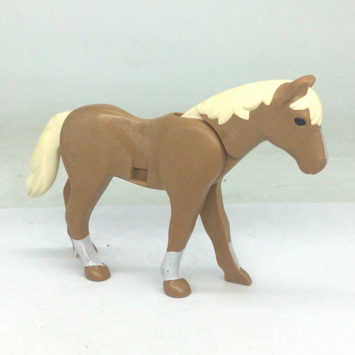 playmobil cheval classique beige bas blanc