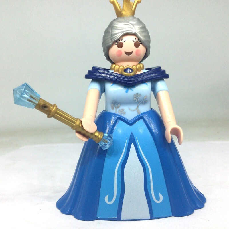 Playmobil reine en bleue
