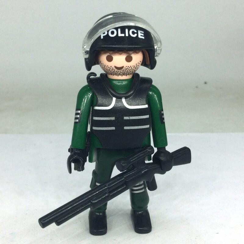 Playmobil policier swat vert