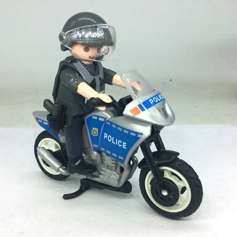 Playmobil motard de police 2