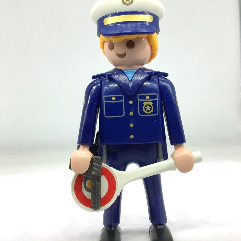 playmobil S8 policier blond