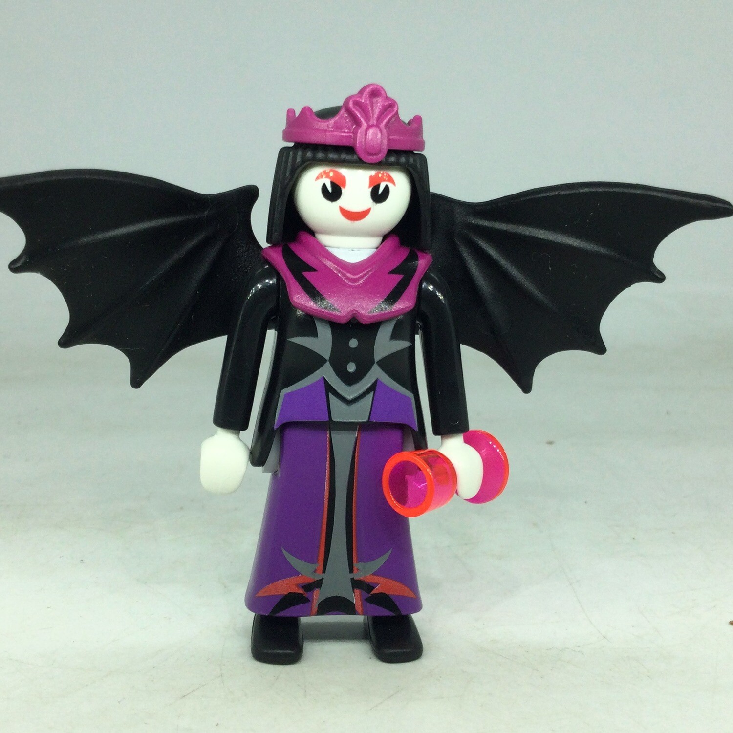 Playmobil femme vampire ailée