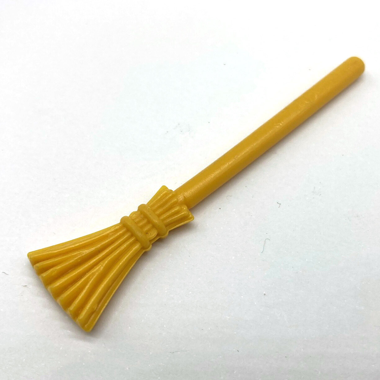 Playmobil balai de ferme jaune