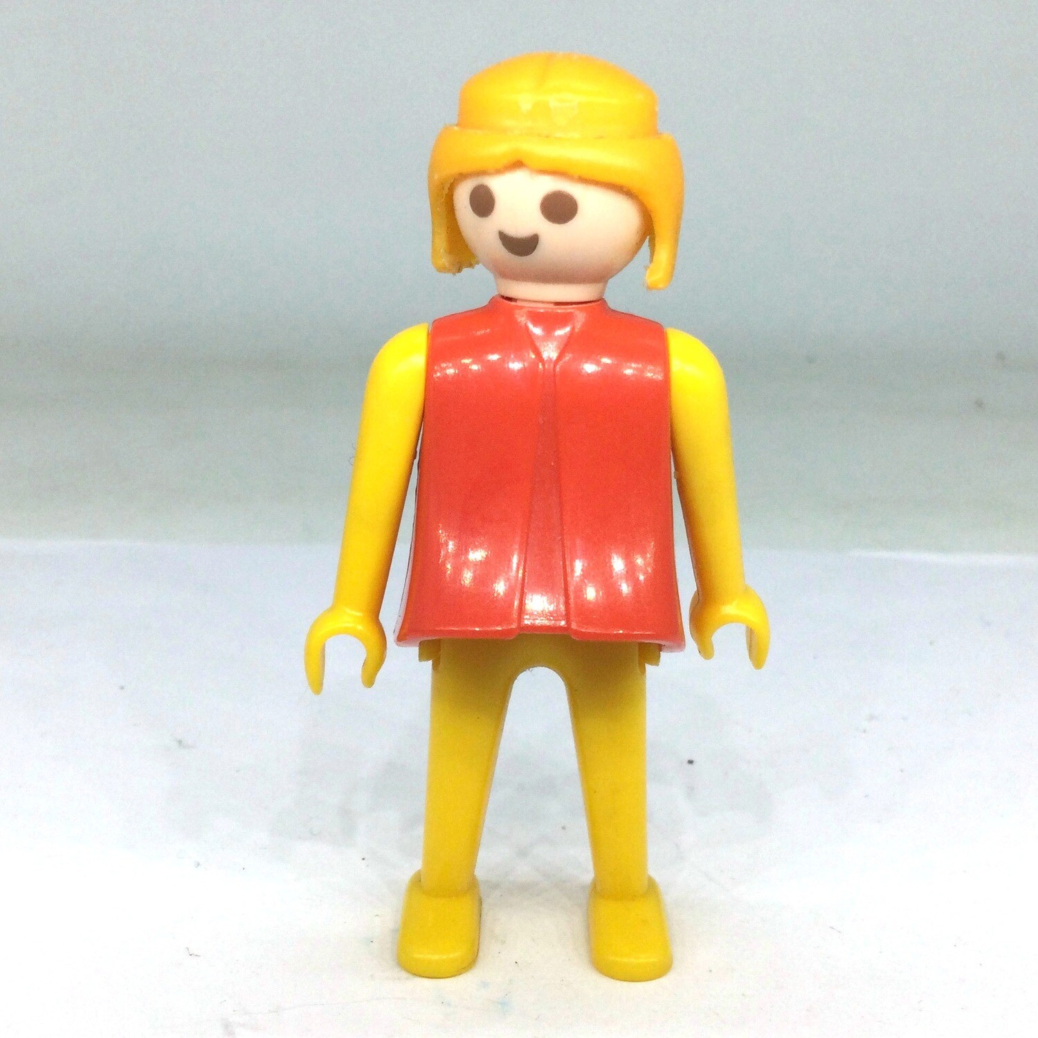 Playmobil femme jaune et rouge vintage