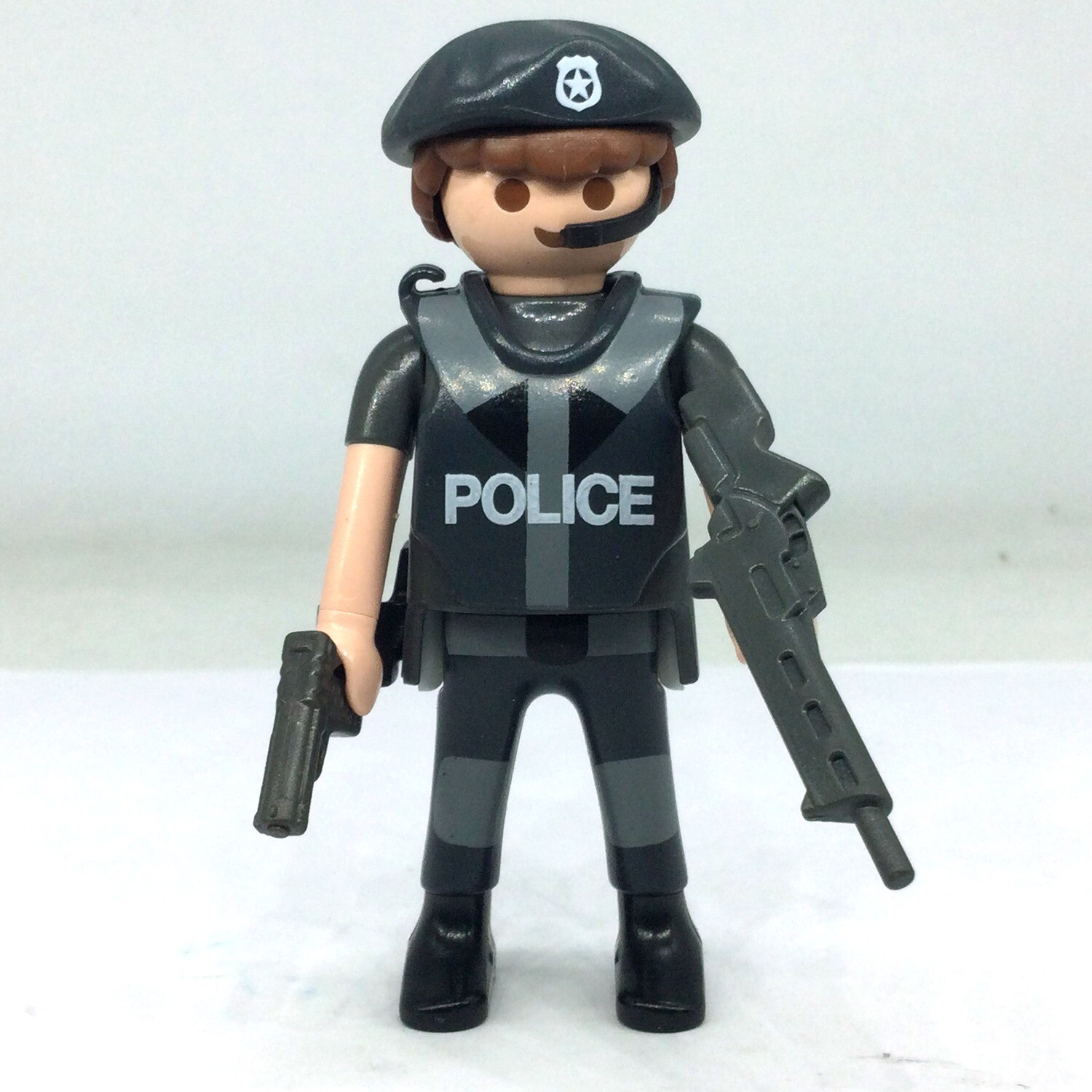 playmobil policier gris swat mitraillette
