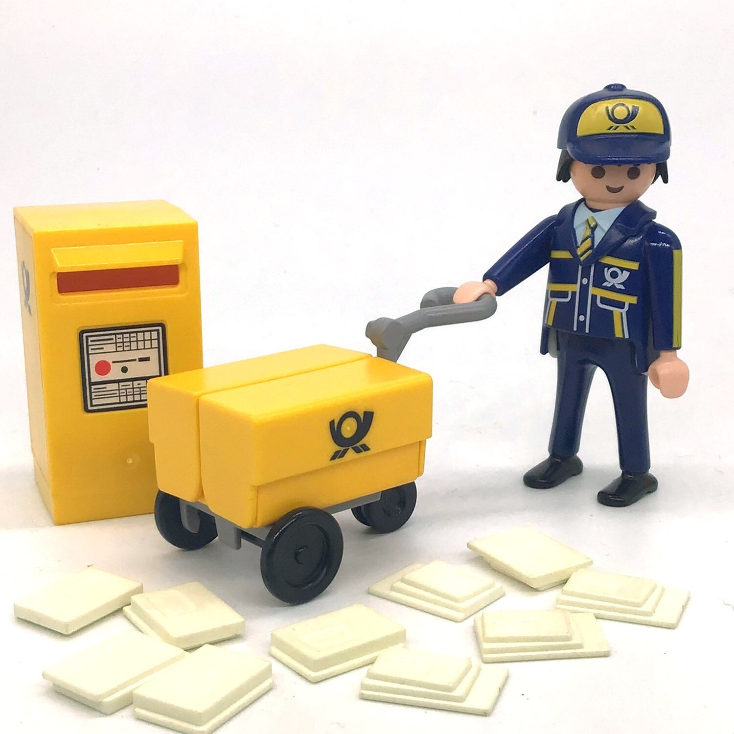 playmobil facteur de la poste avec boite aux lettres