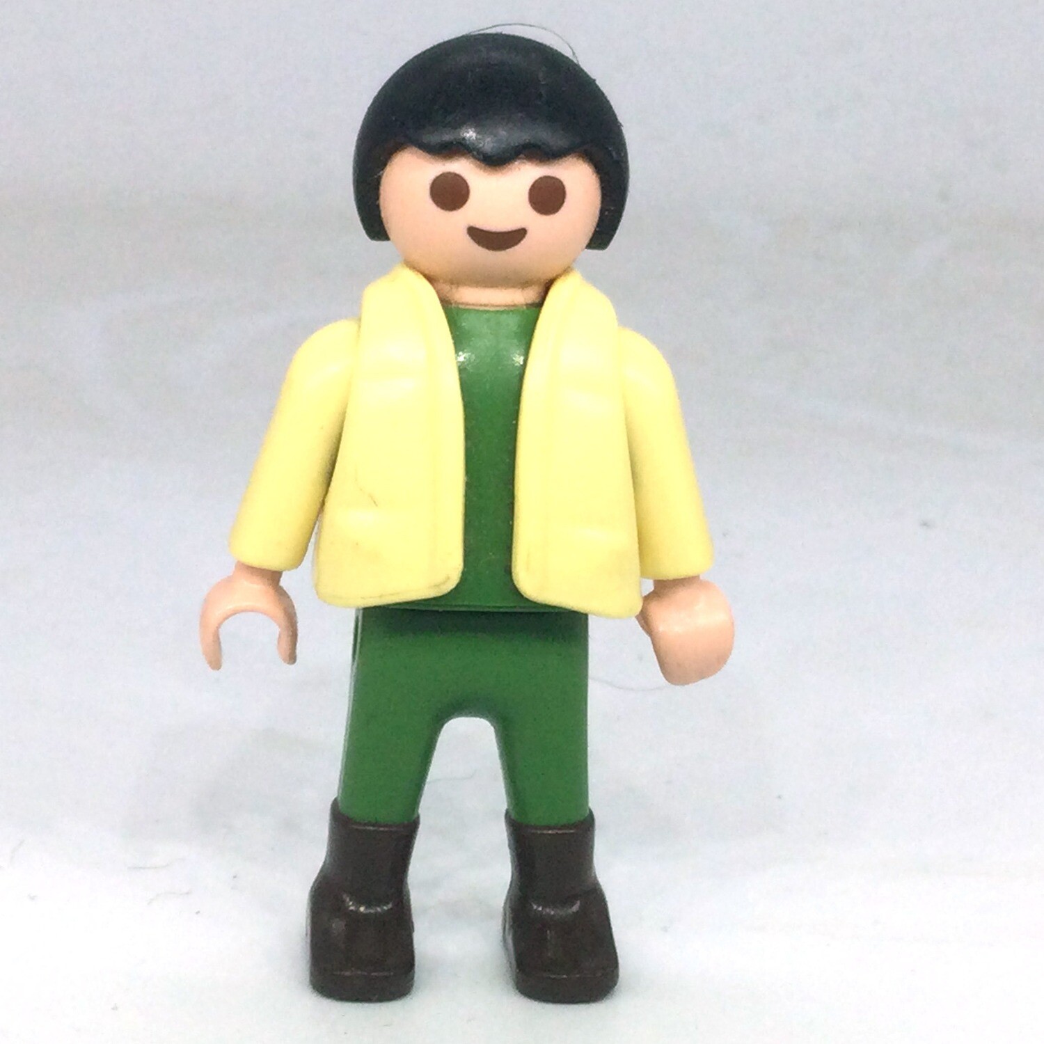 playmobil garçon doudoune beige