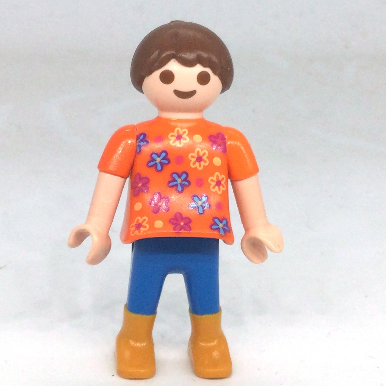 playmobil fillette fleurs oranges