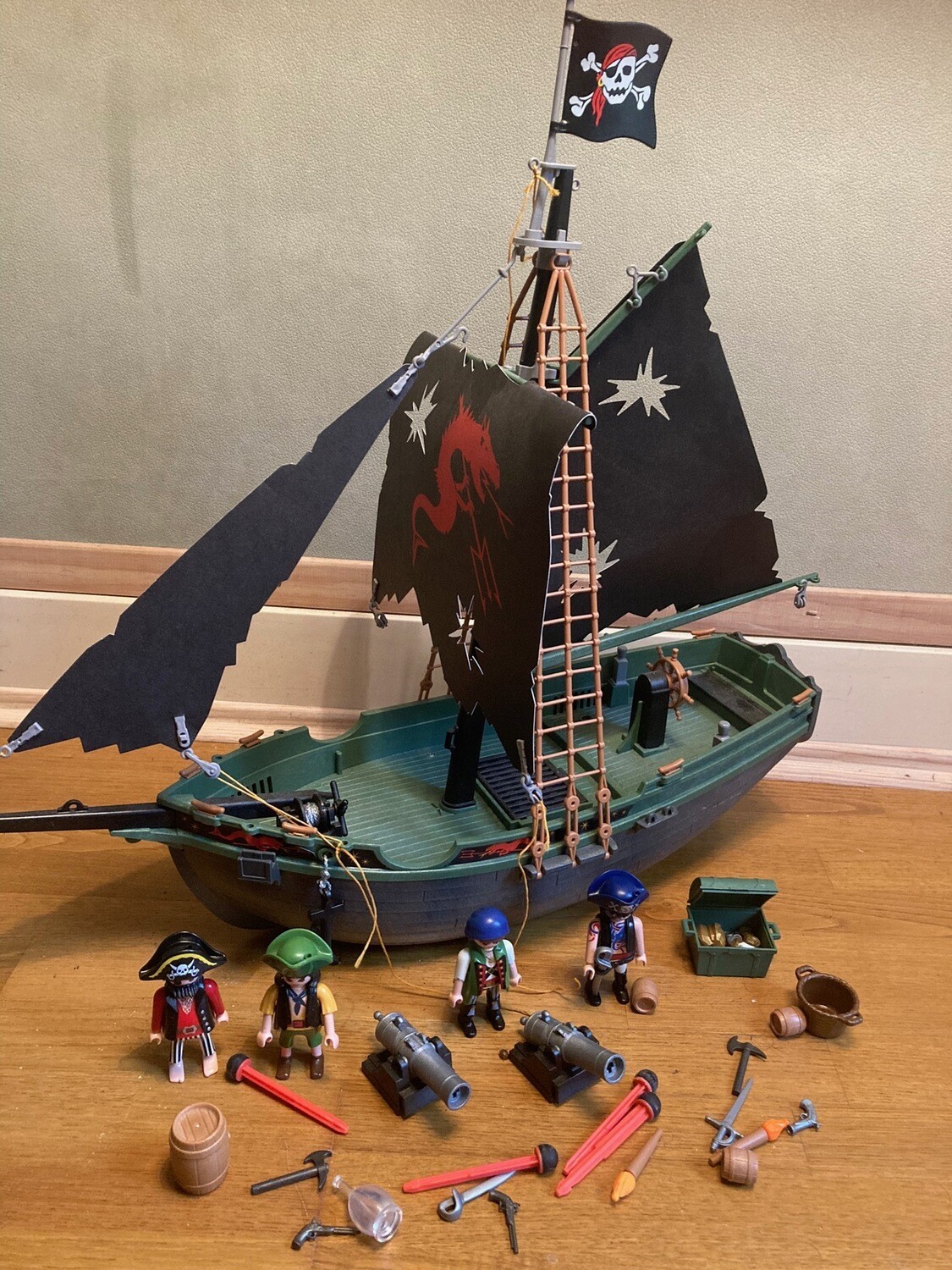 Playmobil bateau pirate noir