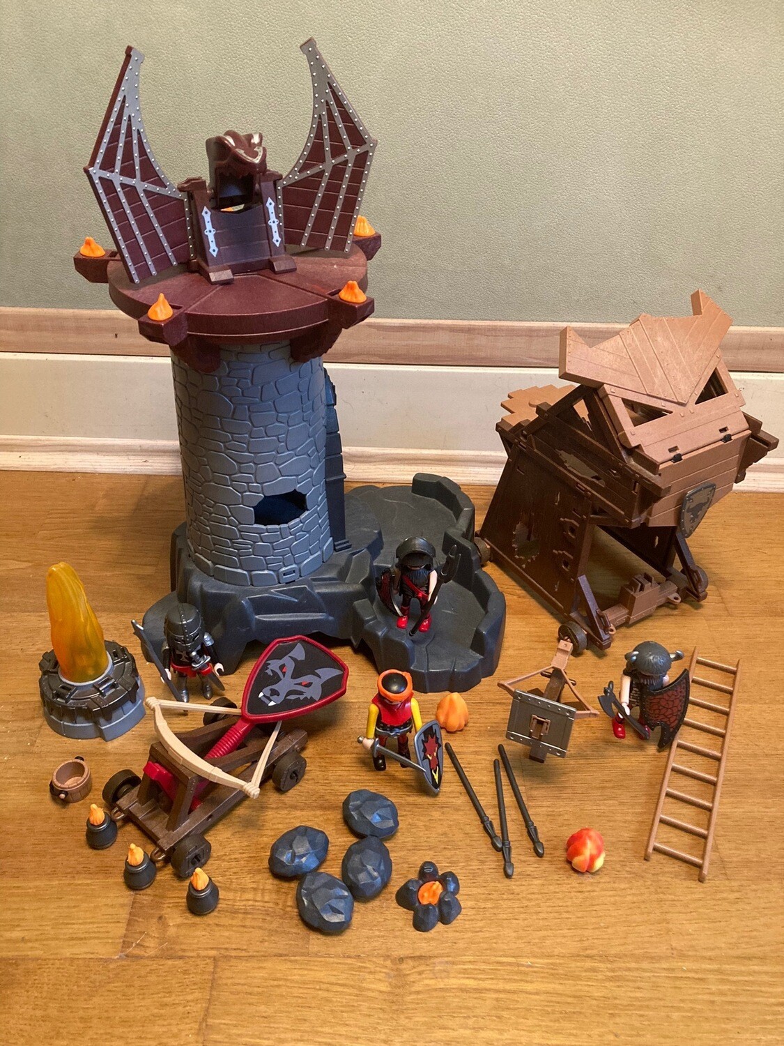 playmobil tour château et assaut