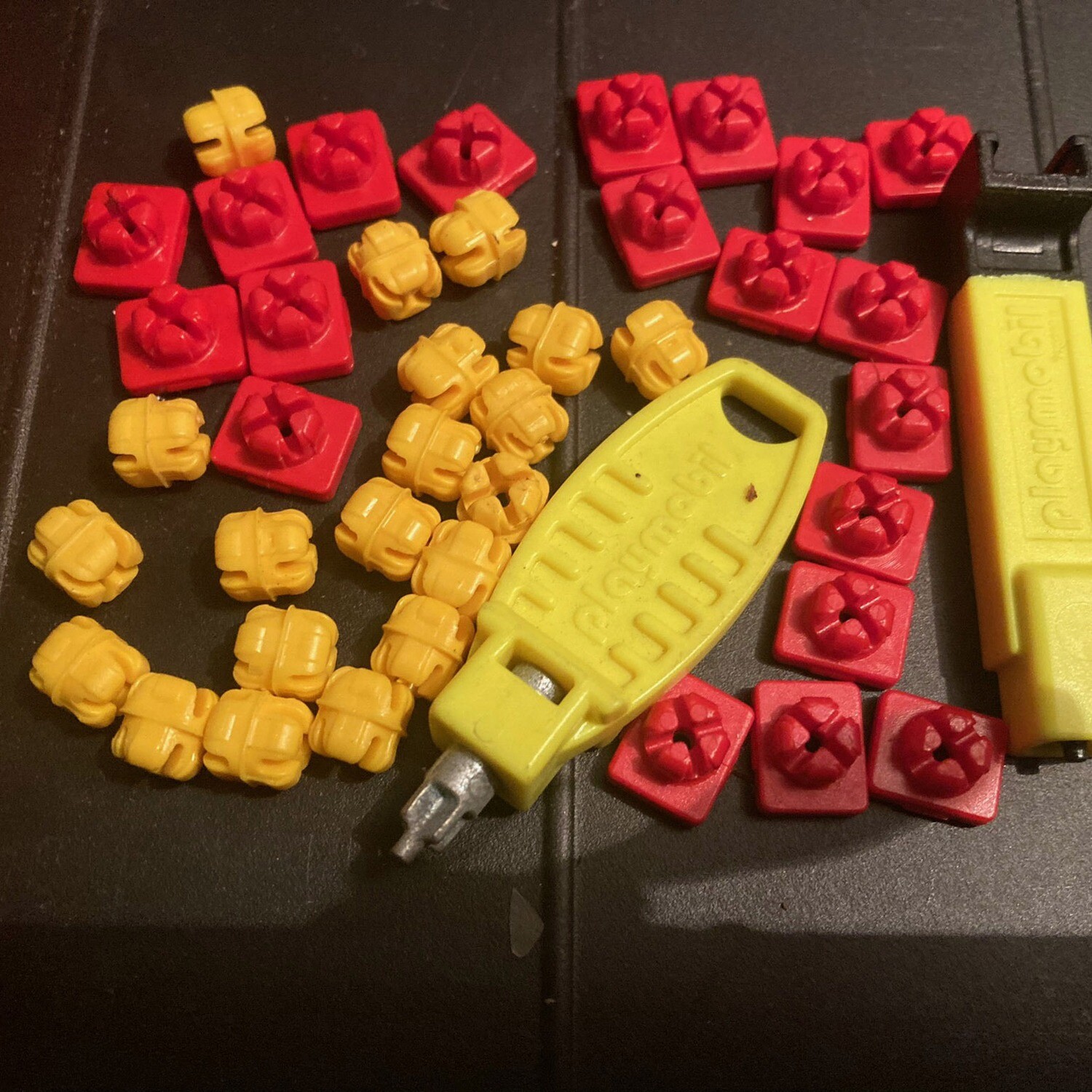 Playmobil lot clips rouge et jaune systemX