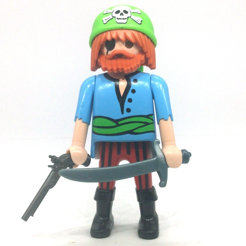 playmobil pirate bleu
