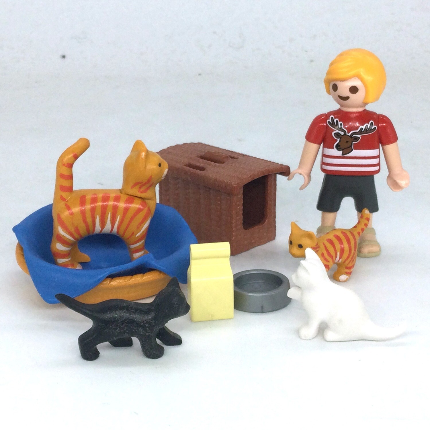 playmobil famille de chat panier