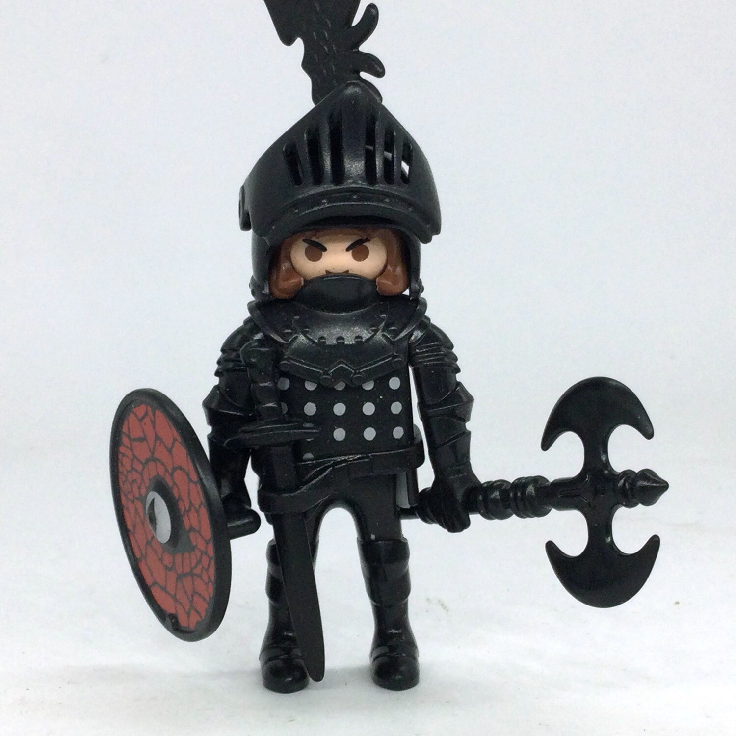 PLAYMOBIL personnage = un chevalier, buste coloris noir et gris