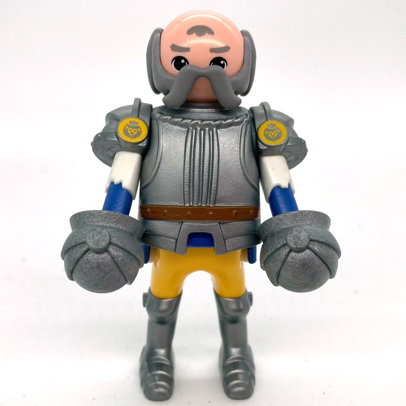 playmobil chevalier poing de fer super4