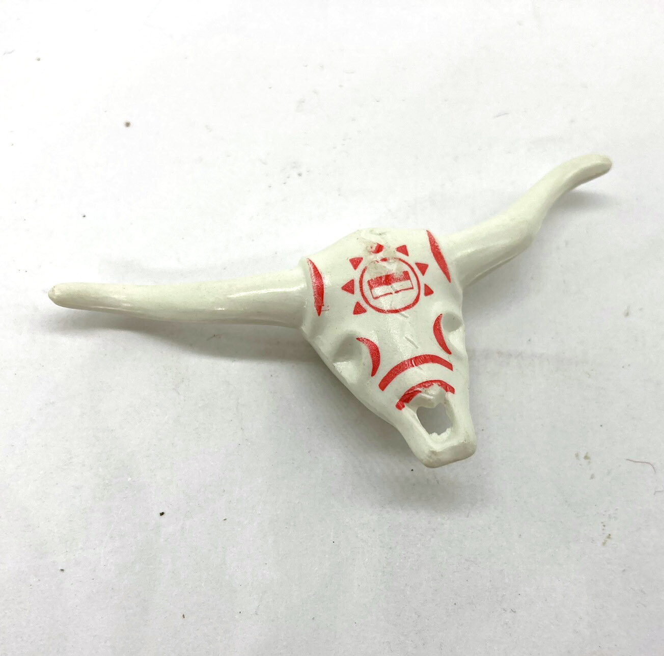 playmobil squelette tête de boeuf rouge