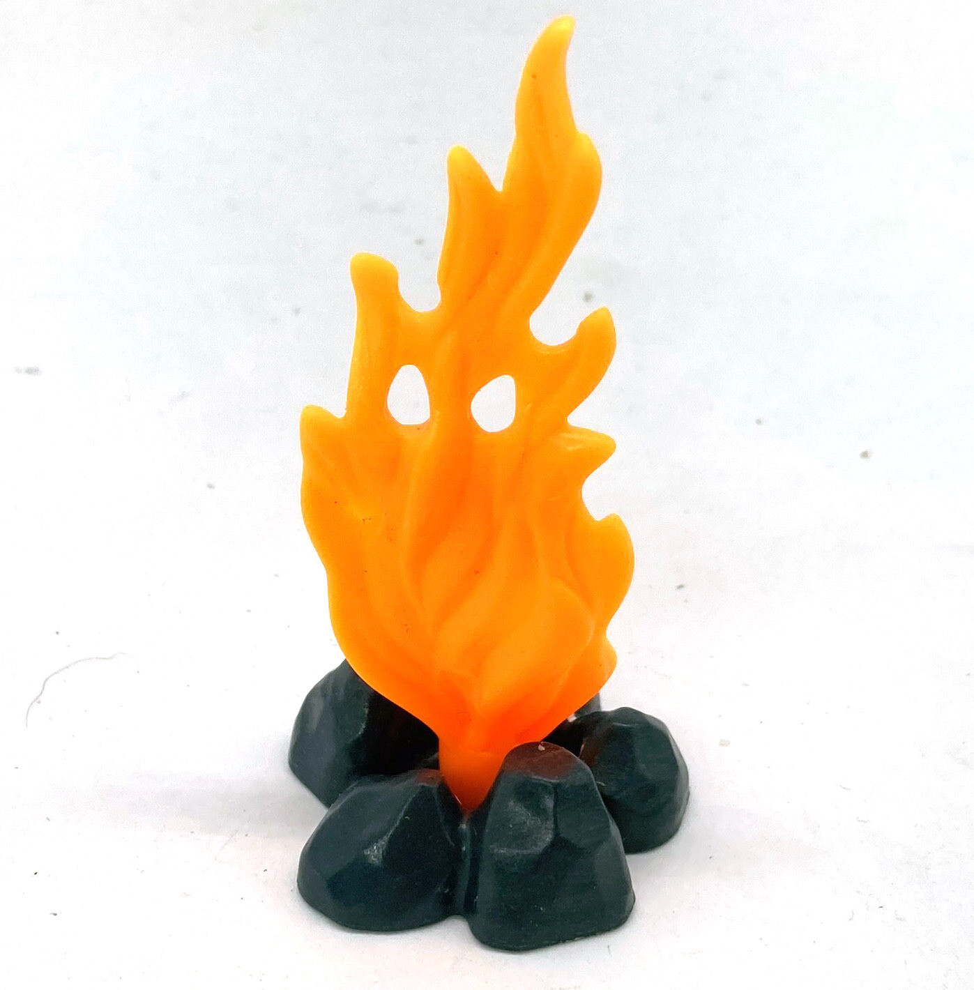 playmobil grand feu de camp gris