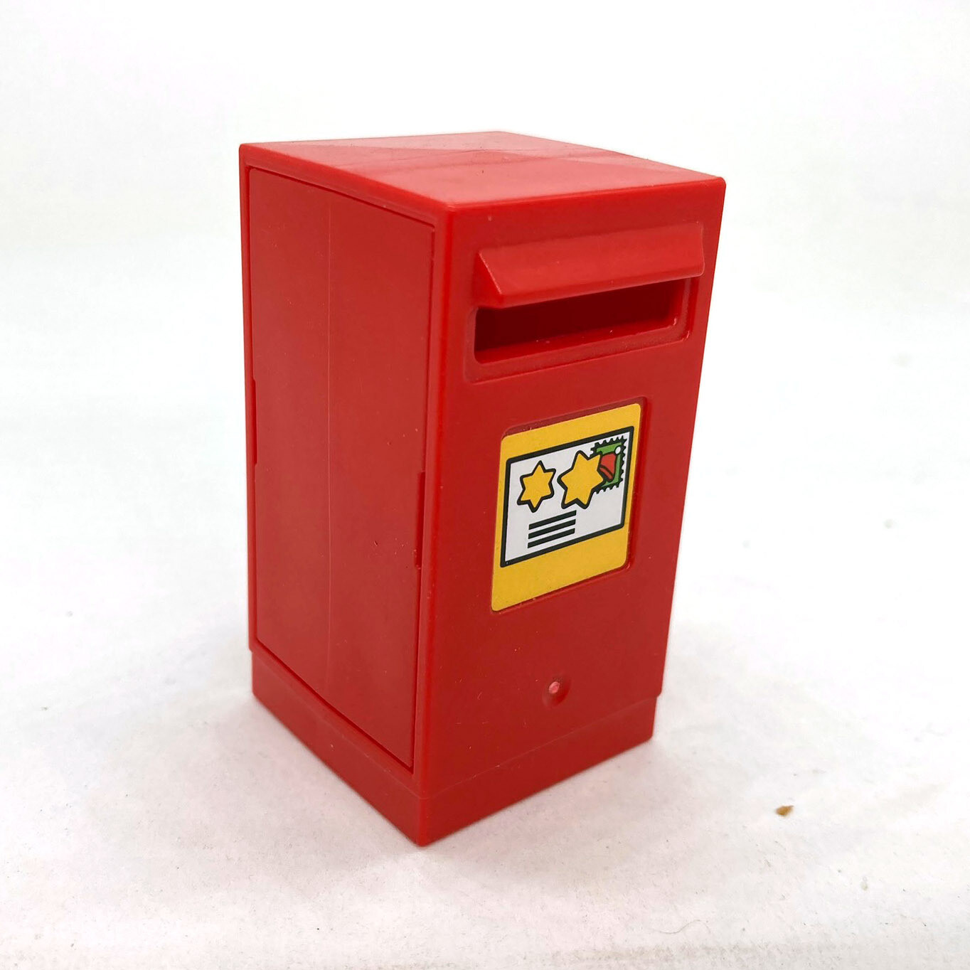 playmobil grande boite au lettre rouge