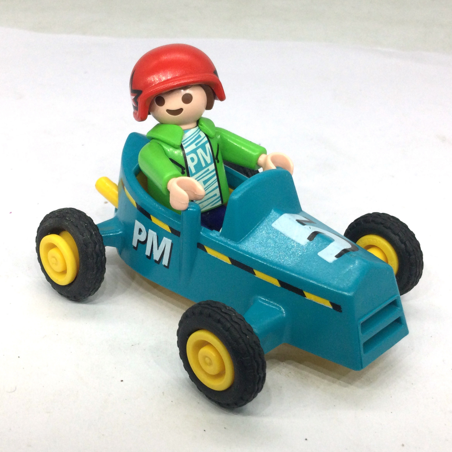 Playmobil garcon voiture à pédale