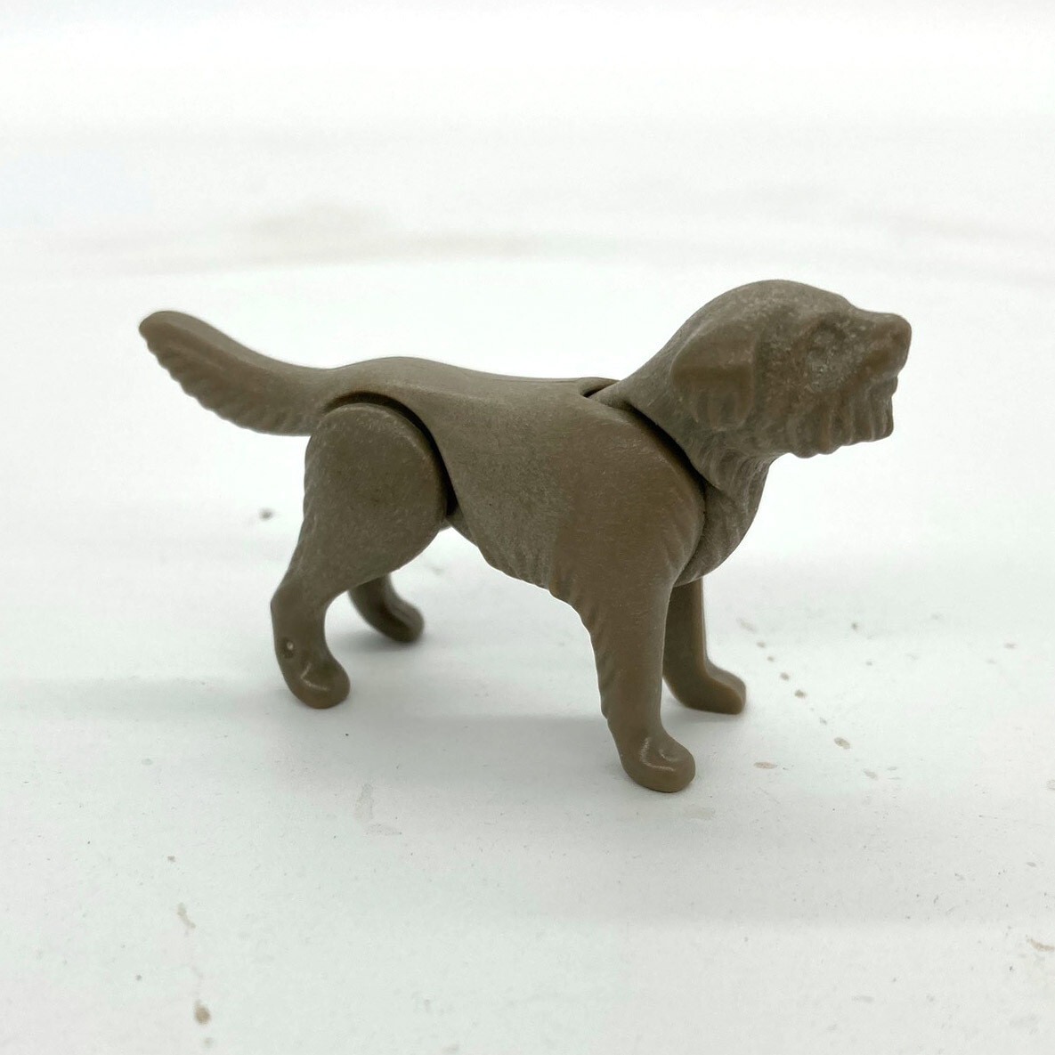 playmobil chien gris