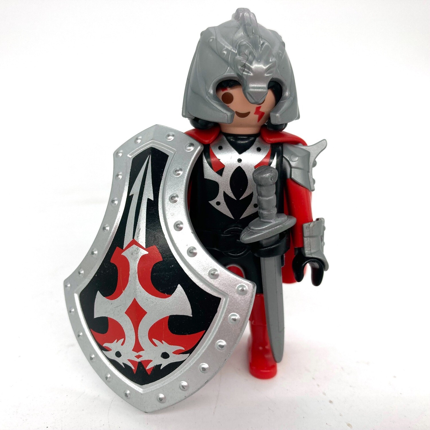 playmobil chevalier noir rouge