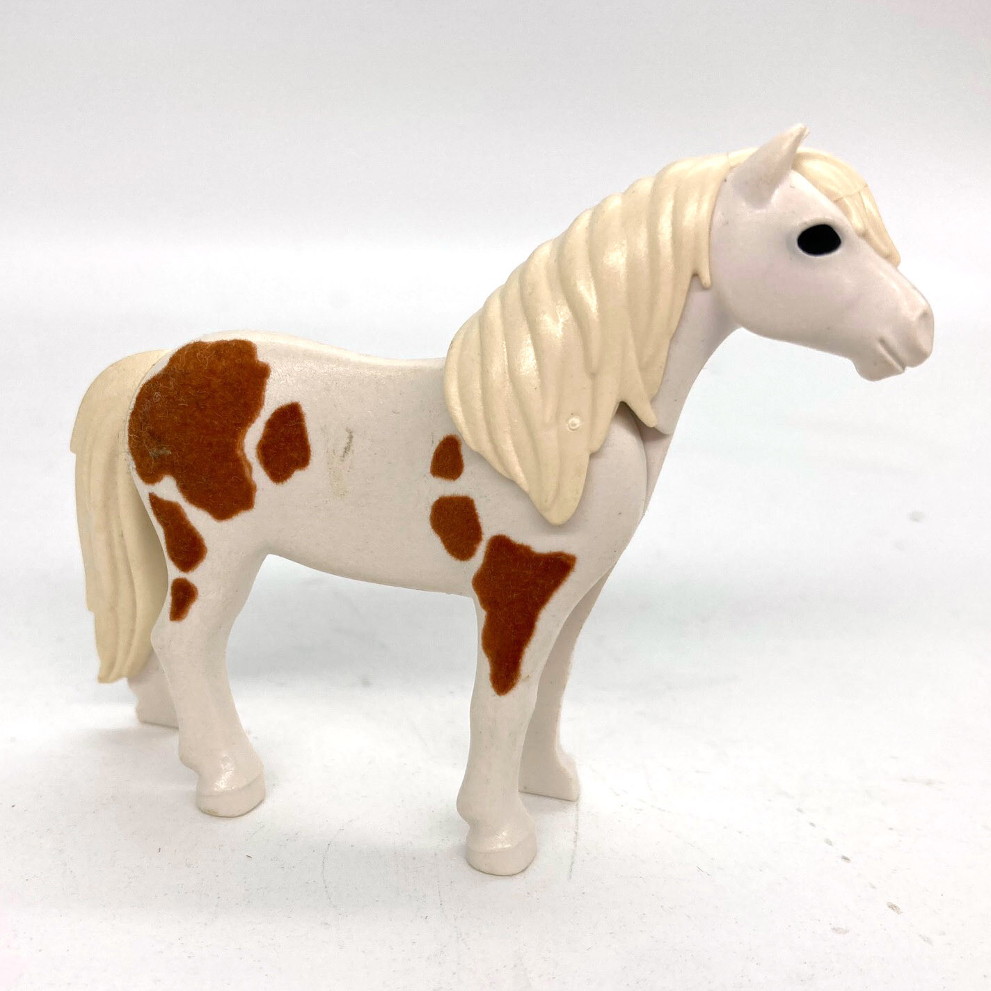 playmobil poney blanc marron