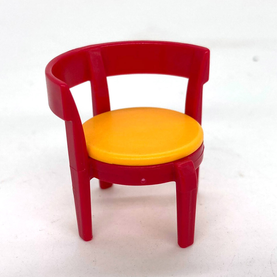 playmobil chaise rouge et jaune