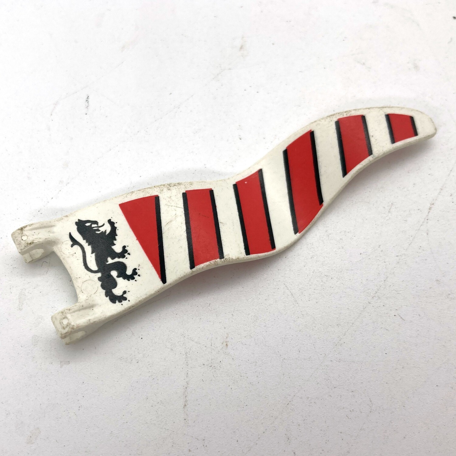 Playmobil drapeau long lion blanc rouge