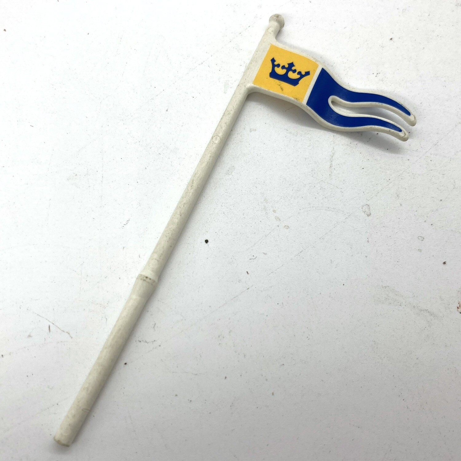 Playmobil drapeau pointe couronne jaune bleu