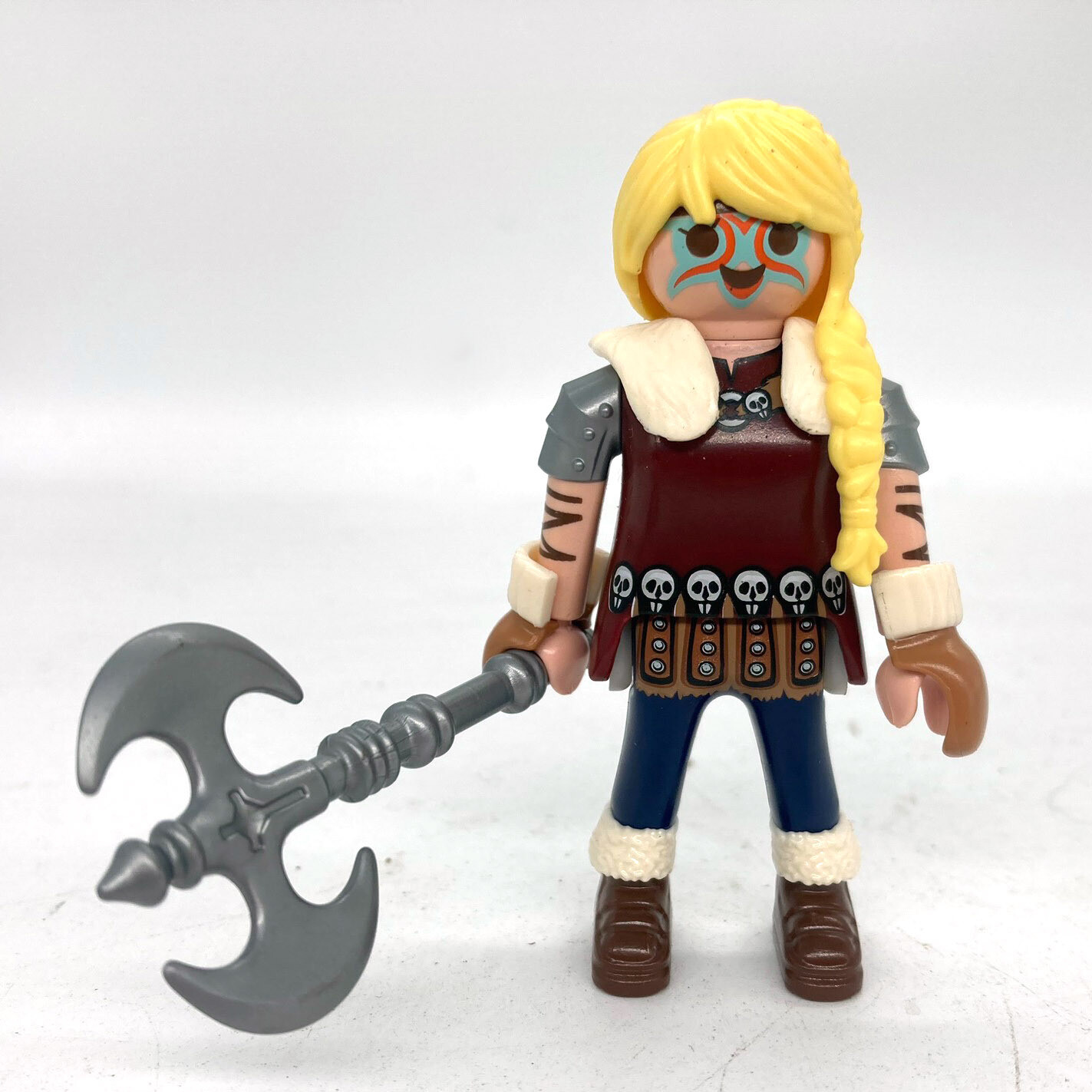 playmobil femme viking hache