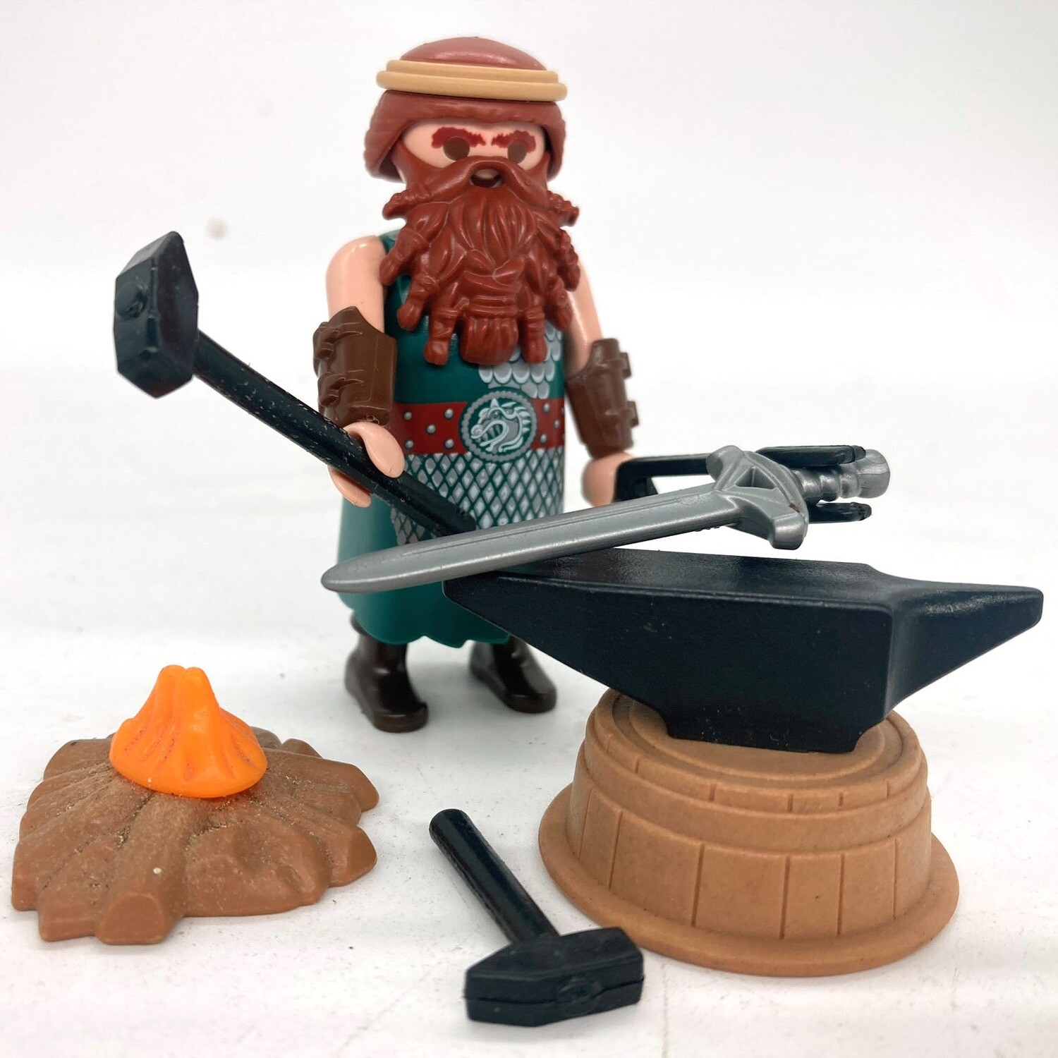 playmobil forgeron viking