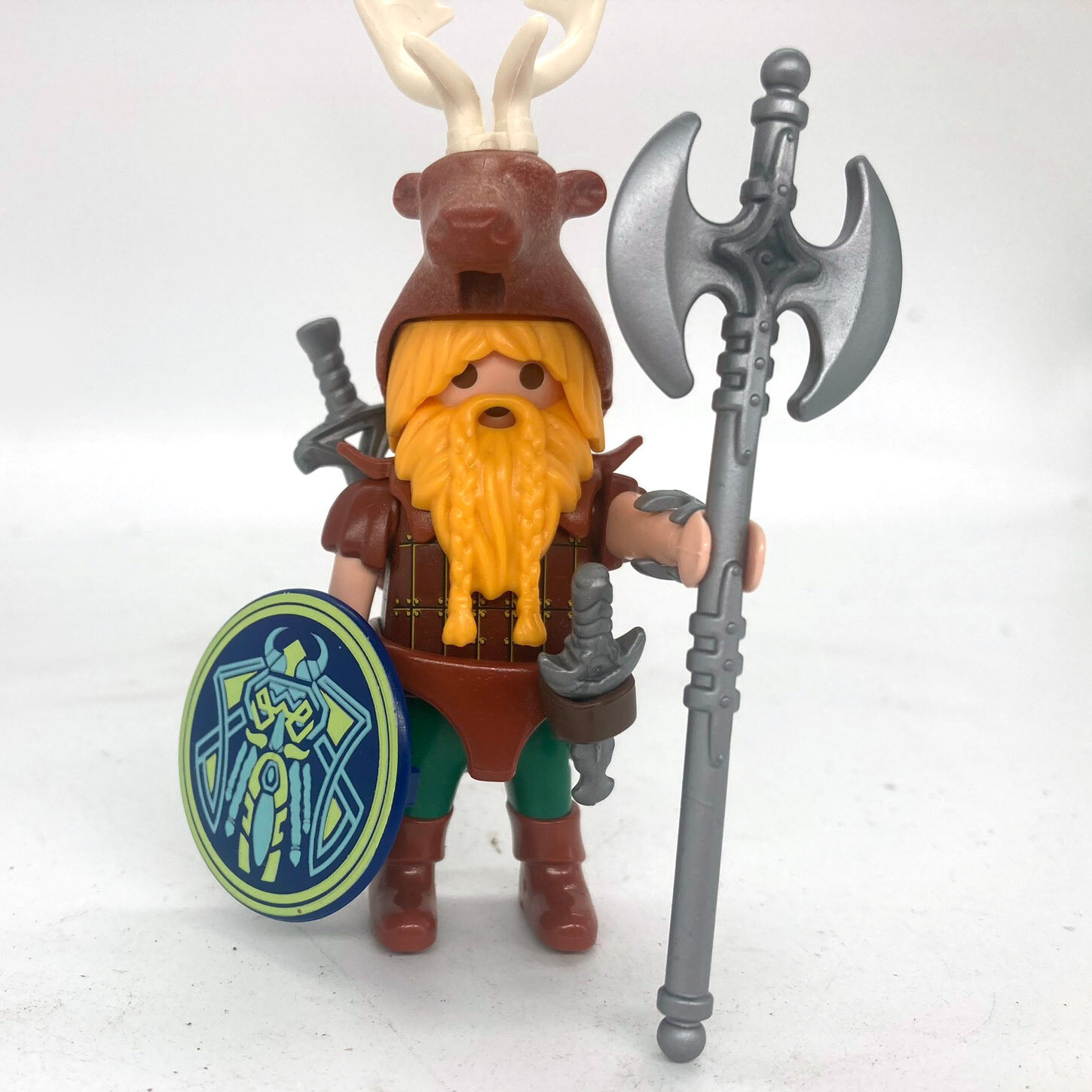 playmobil guerrier nain hache