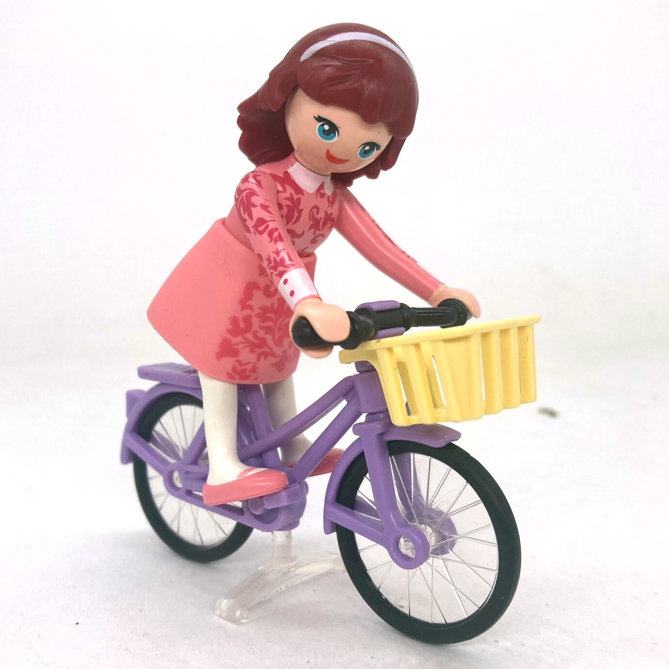 playmobil femme robe rose velo