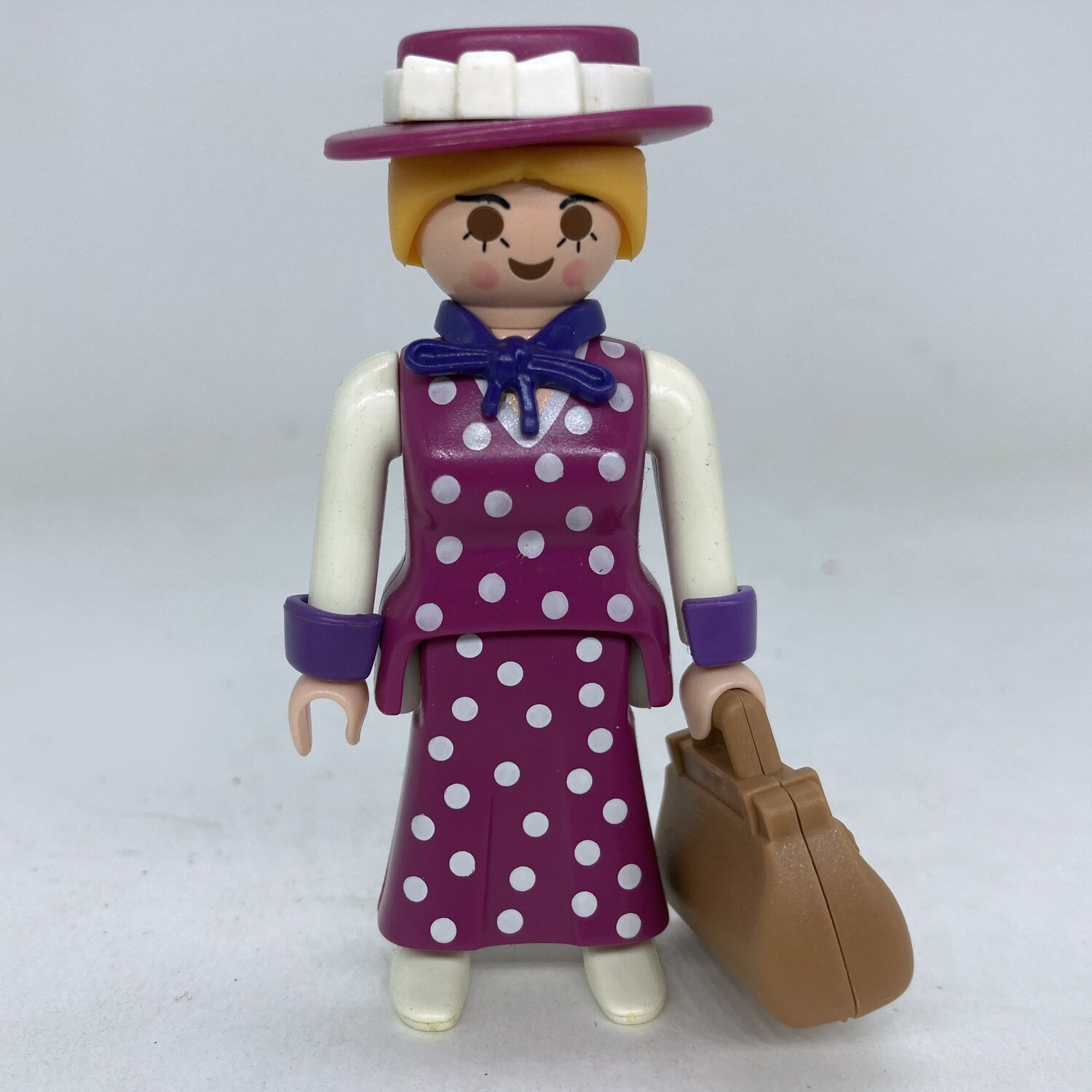 playmobil femme robe rose poids