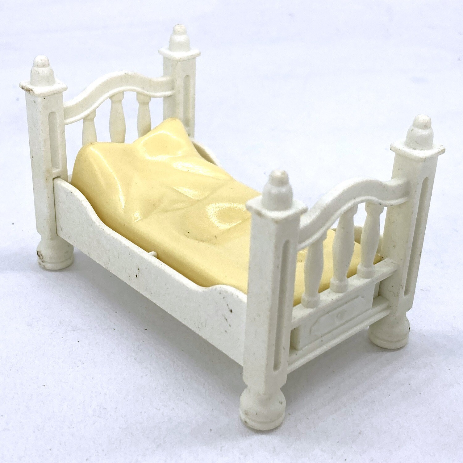 Playmobil lit blanc enfant