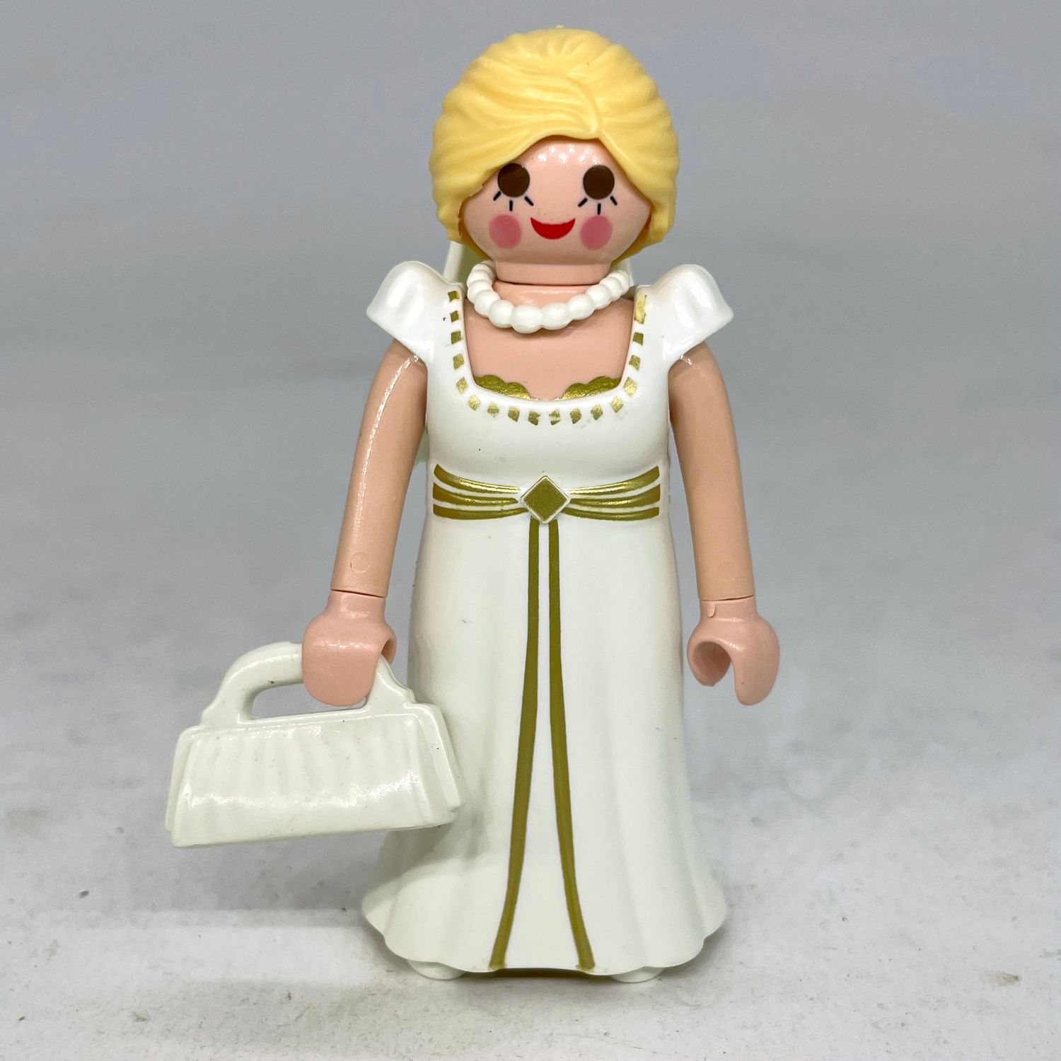 Playmobil femme ceremonie blanche