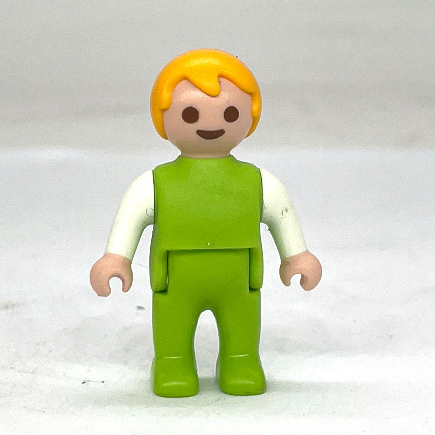 playmobil bébé vert