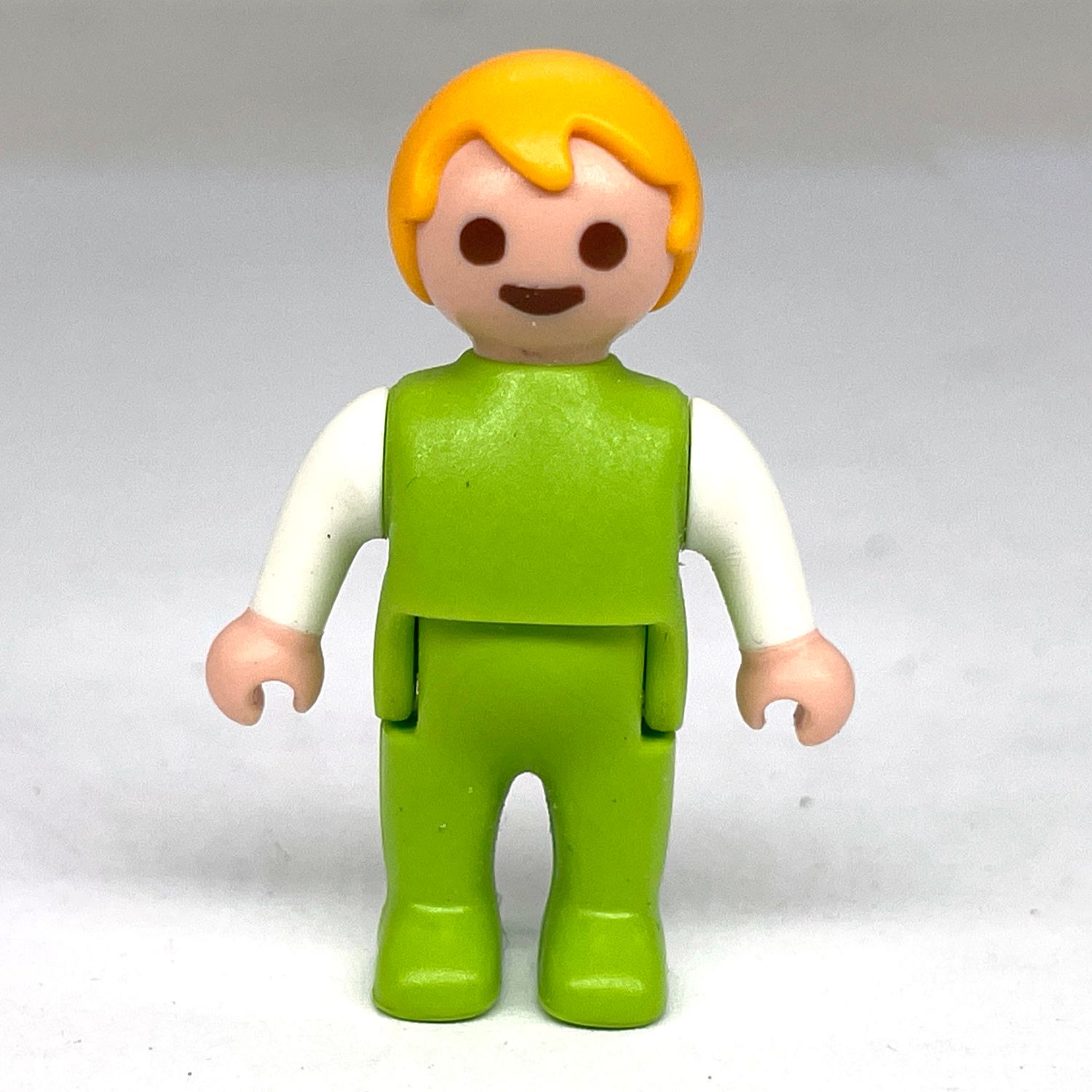 playmobil bébé garcon vert blanc