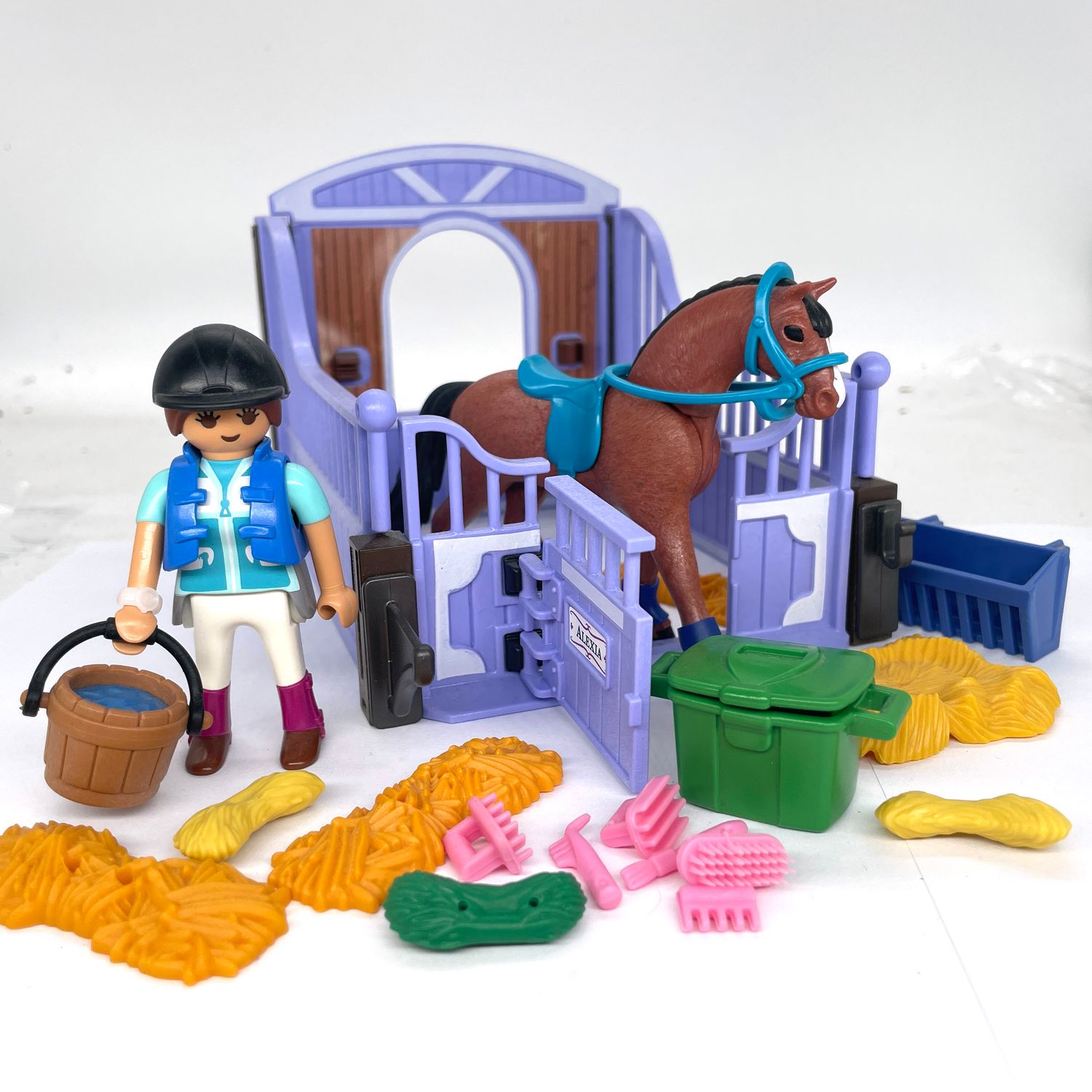 playmobil set box equitation violet
