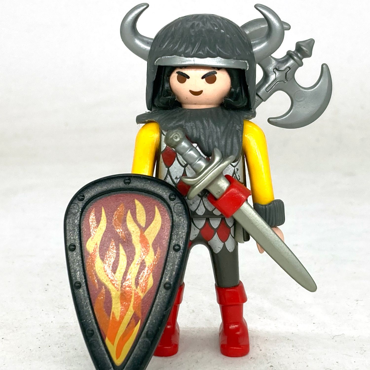 playmobil chevalier barbare flamme