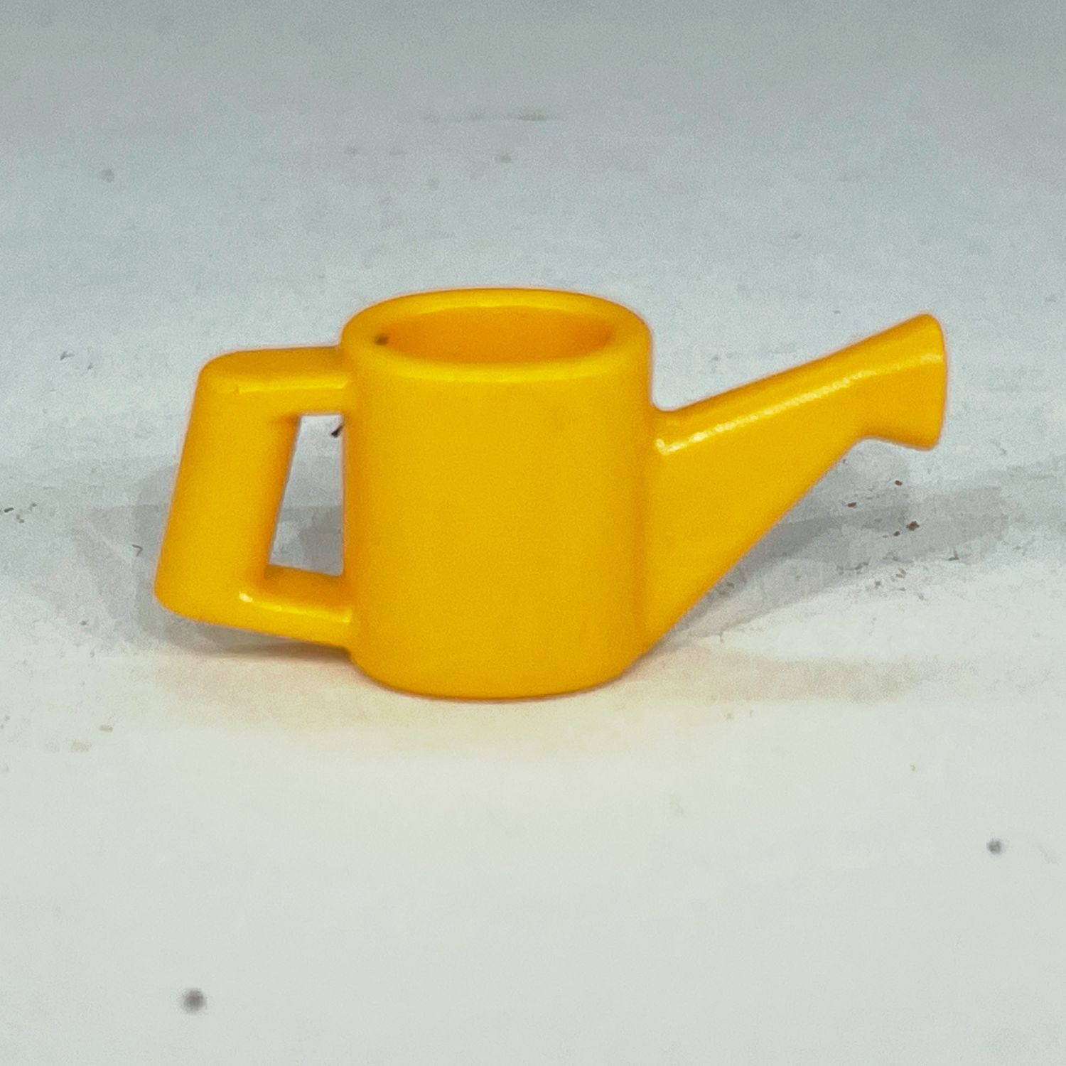 Playmobil arrosoir de plage jaune