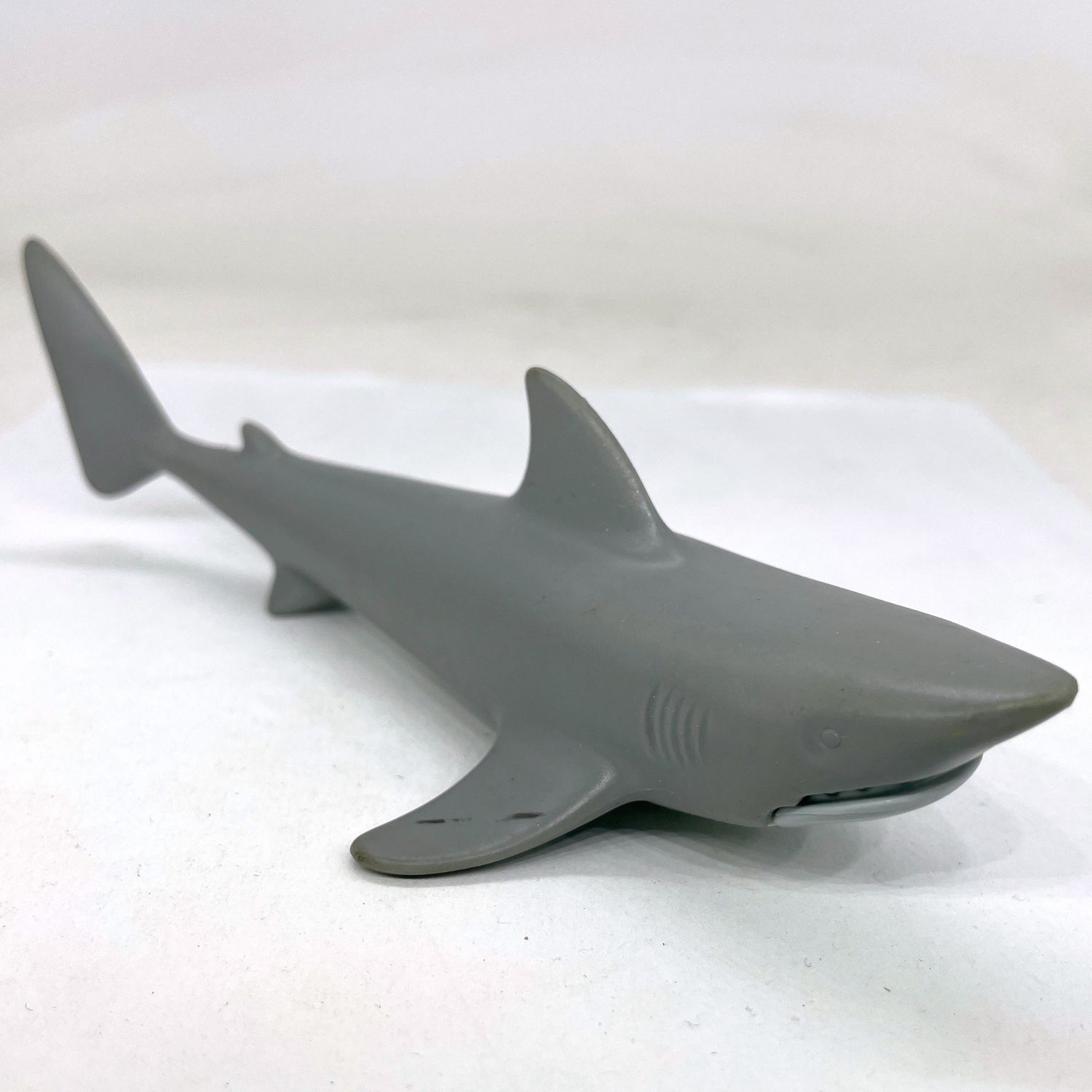 playmobil requin gris bicolore
