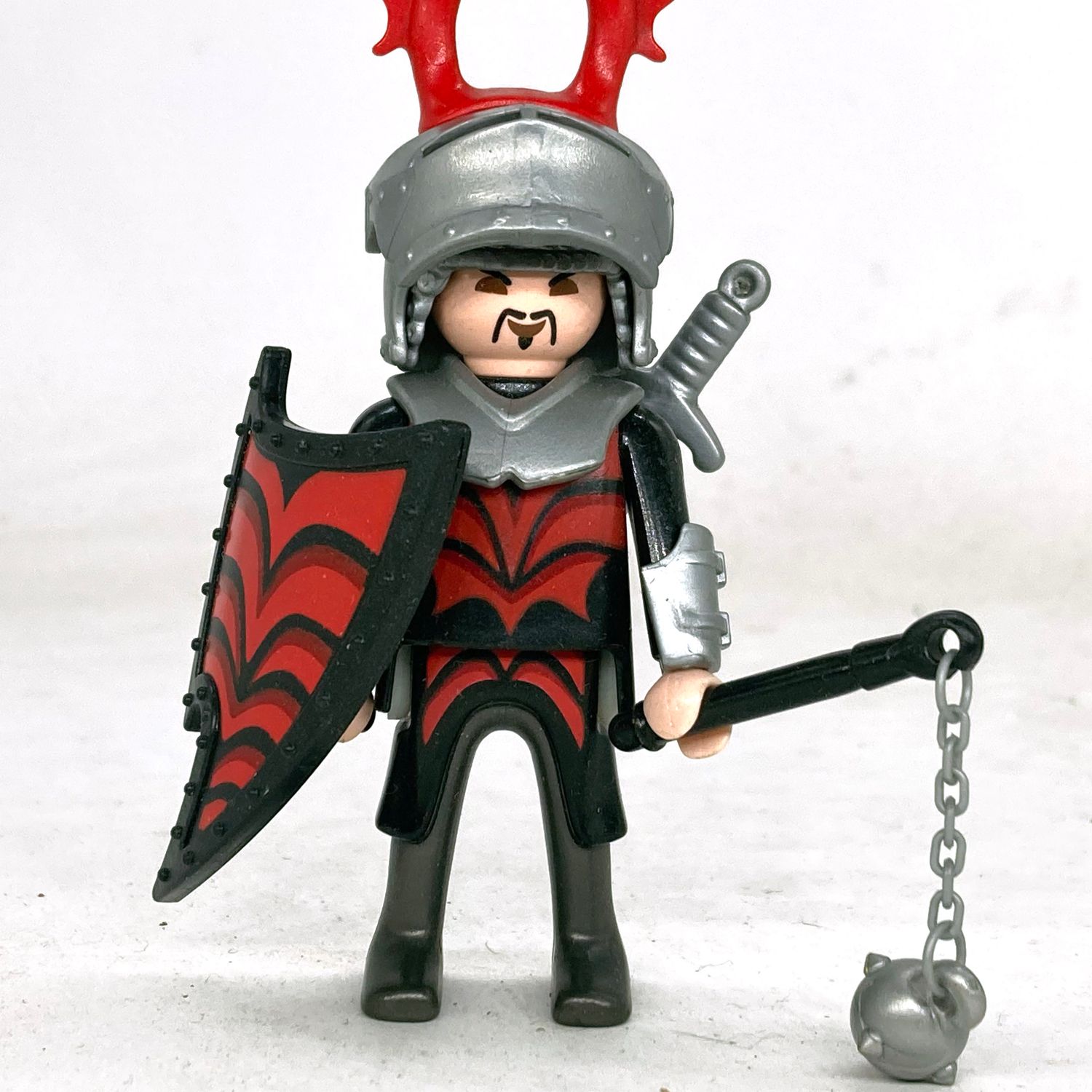 playmobil chevalier maléfique rouge 2