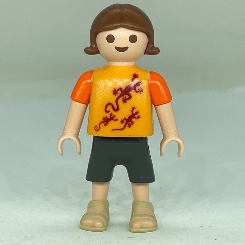 playmobil enfant fillette lézard